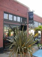 Mona's Bistro and Lounge